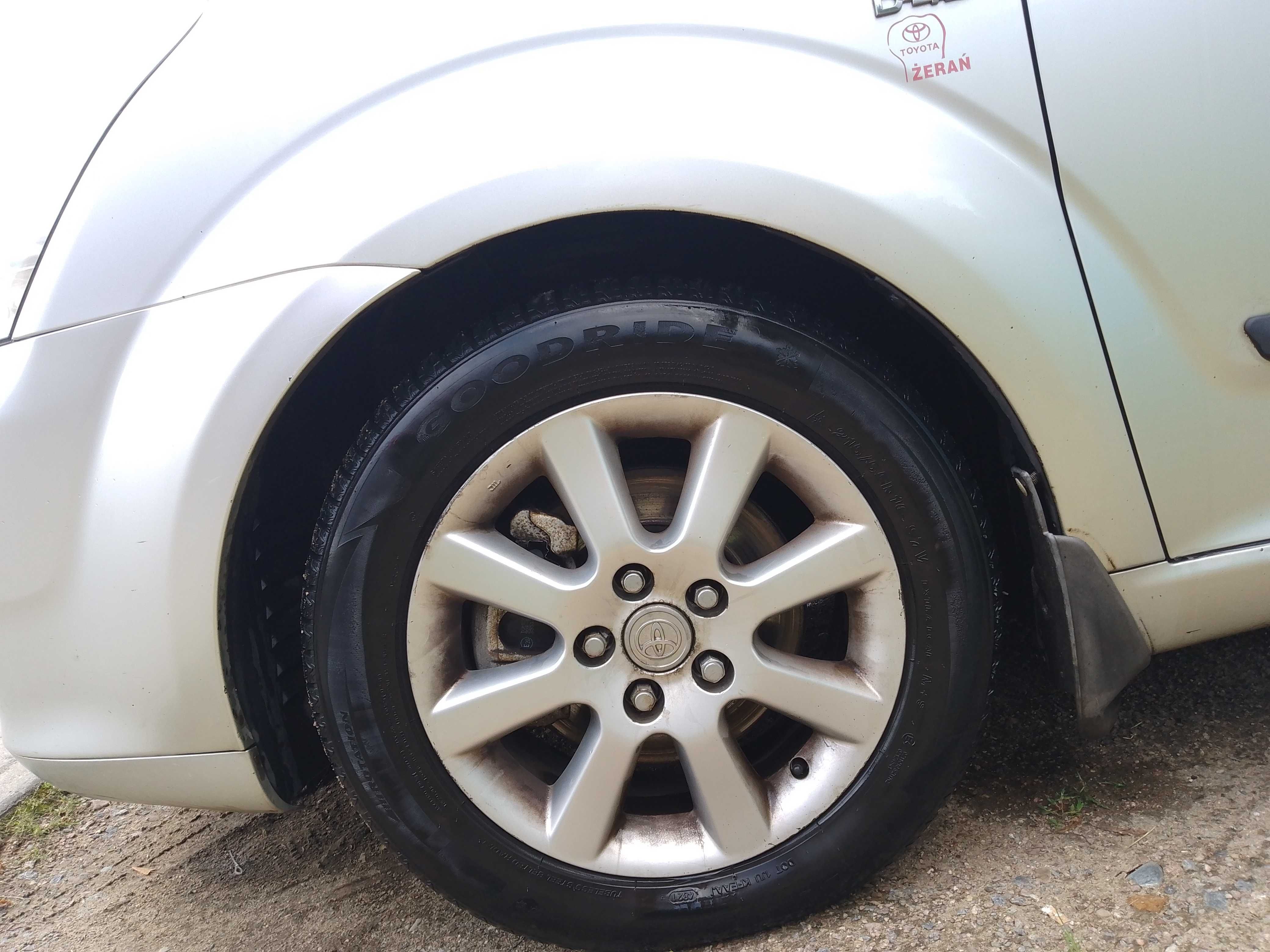 Toyota Verso 2005
