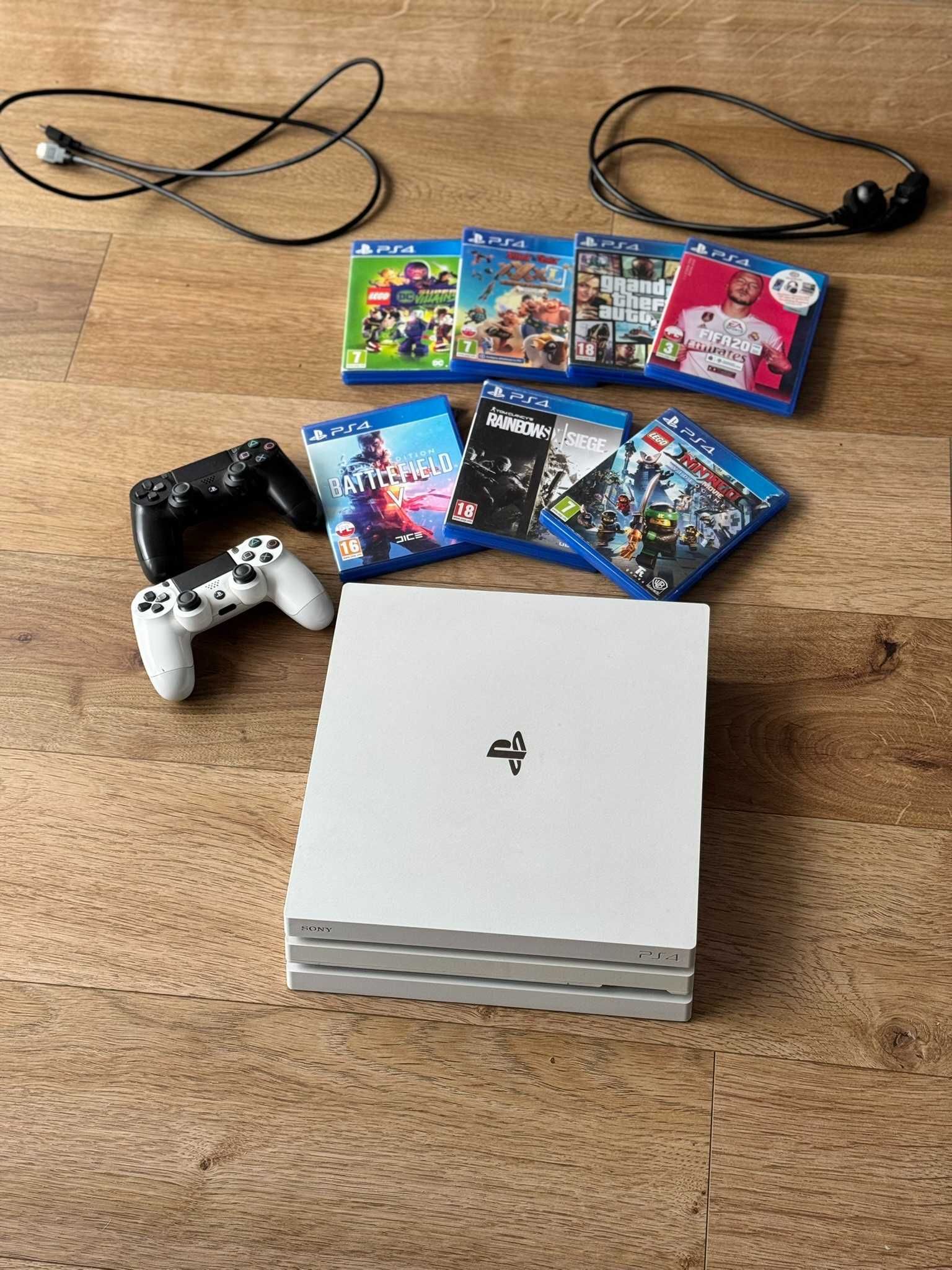 PS4 PRO biała, NOWY dysk SSD 1 TB + 7 GIER i 2 PADY - SUPER OKAZJA !!!