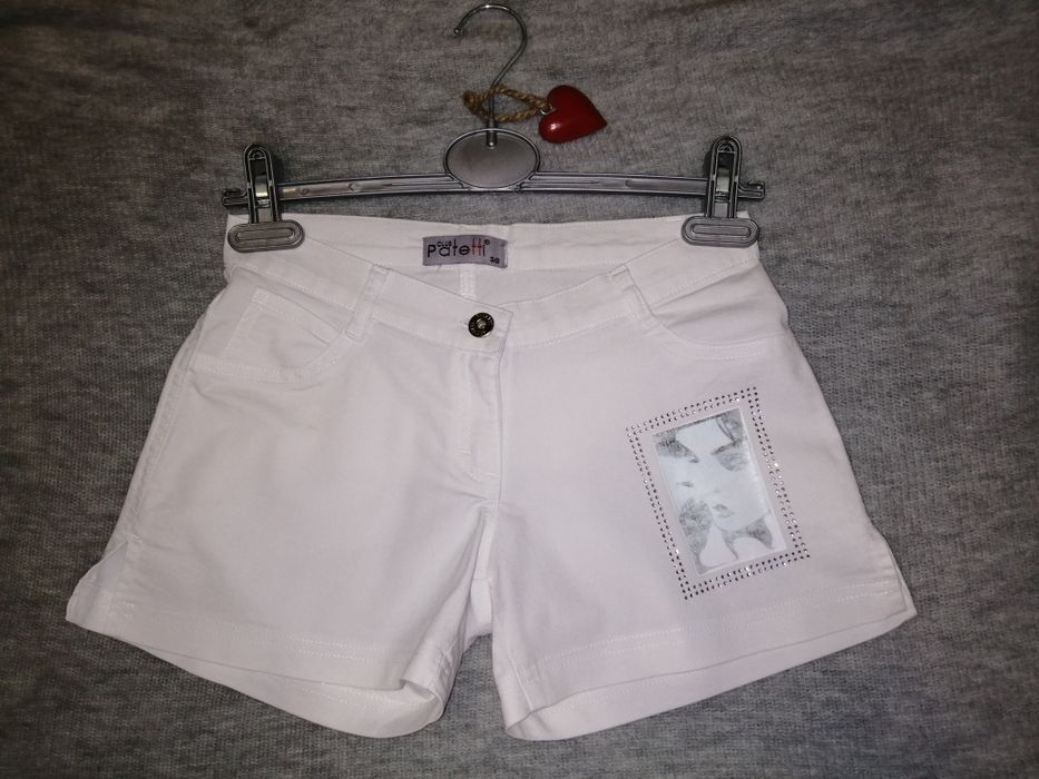 Sexowne spodenki marki Club Patetti ze zdobieniem