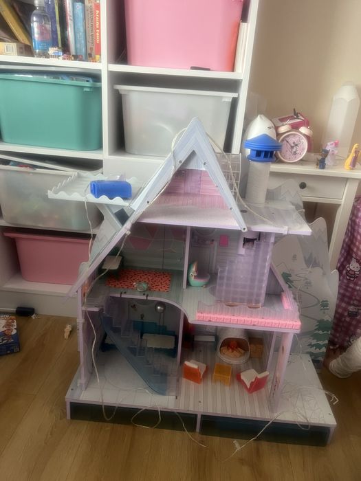 Domek / Pałac zimowy LOL  L.O.L Surprise