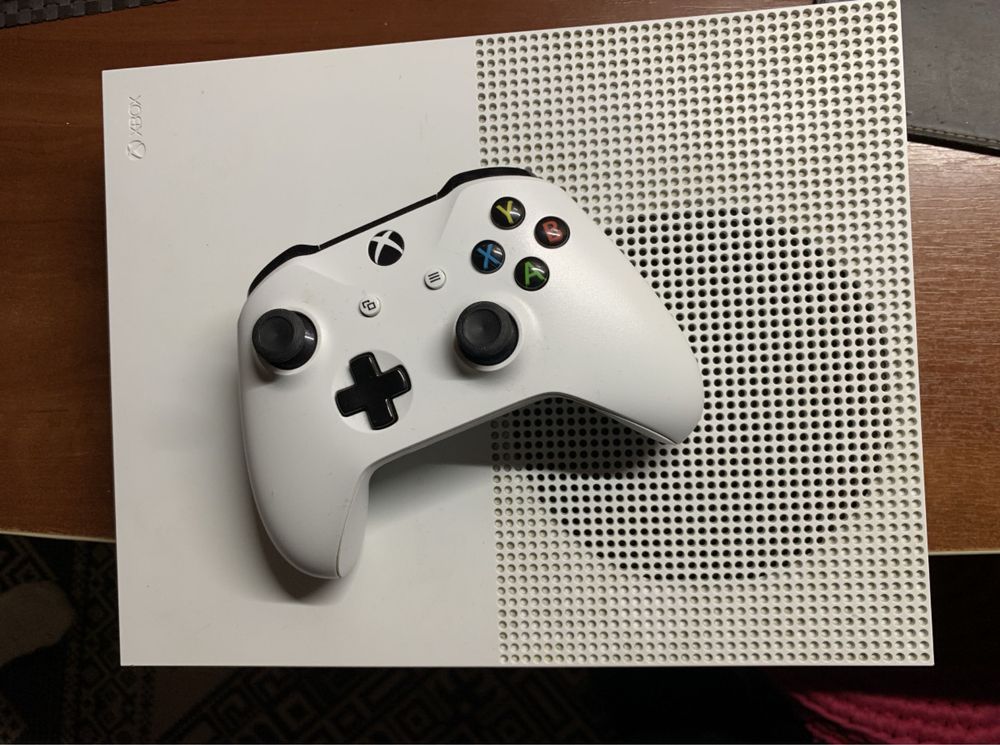 Продам приставку Xbox