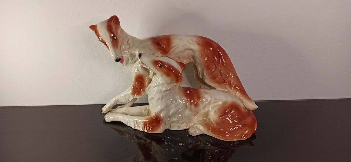 Porcelana TURYNGIA Figurka Psów BORSOJ Chart Rosyjski Borsoi 22x32 cm