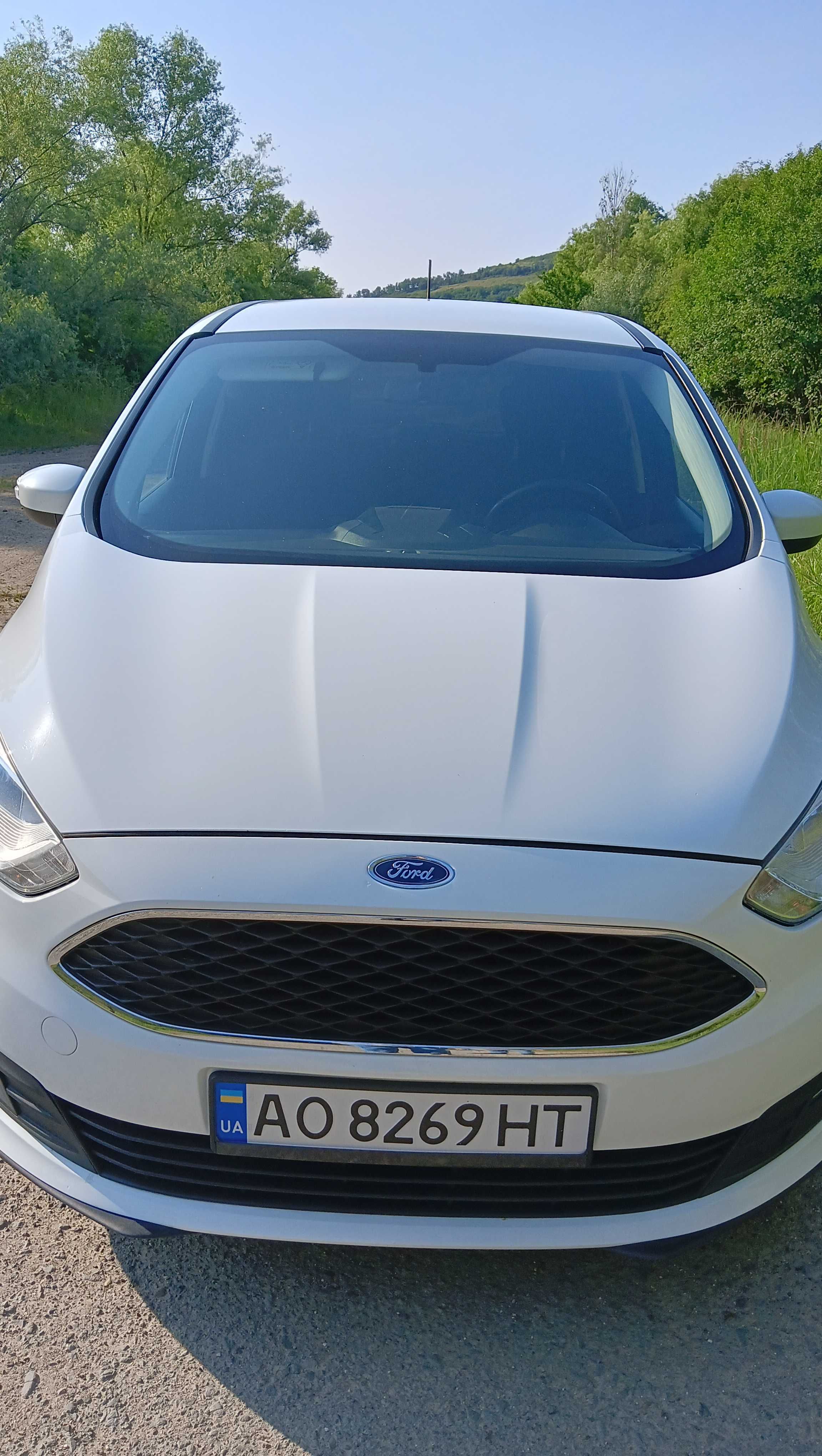 Автомобіль Ford Grand C-Max