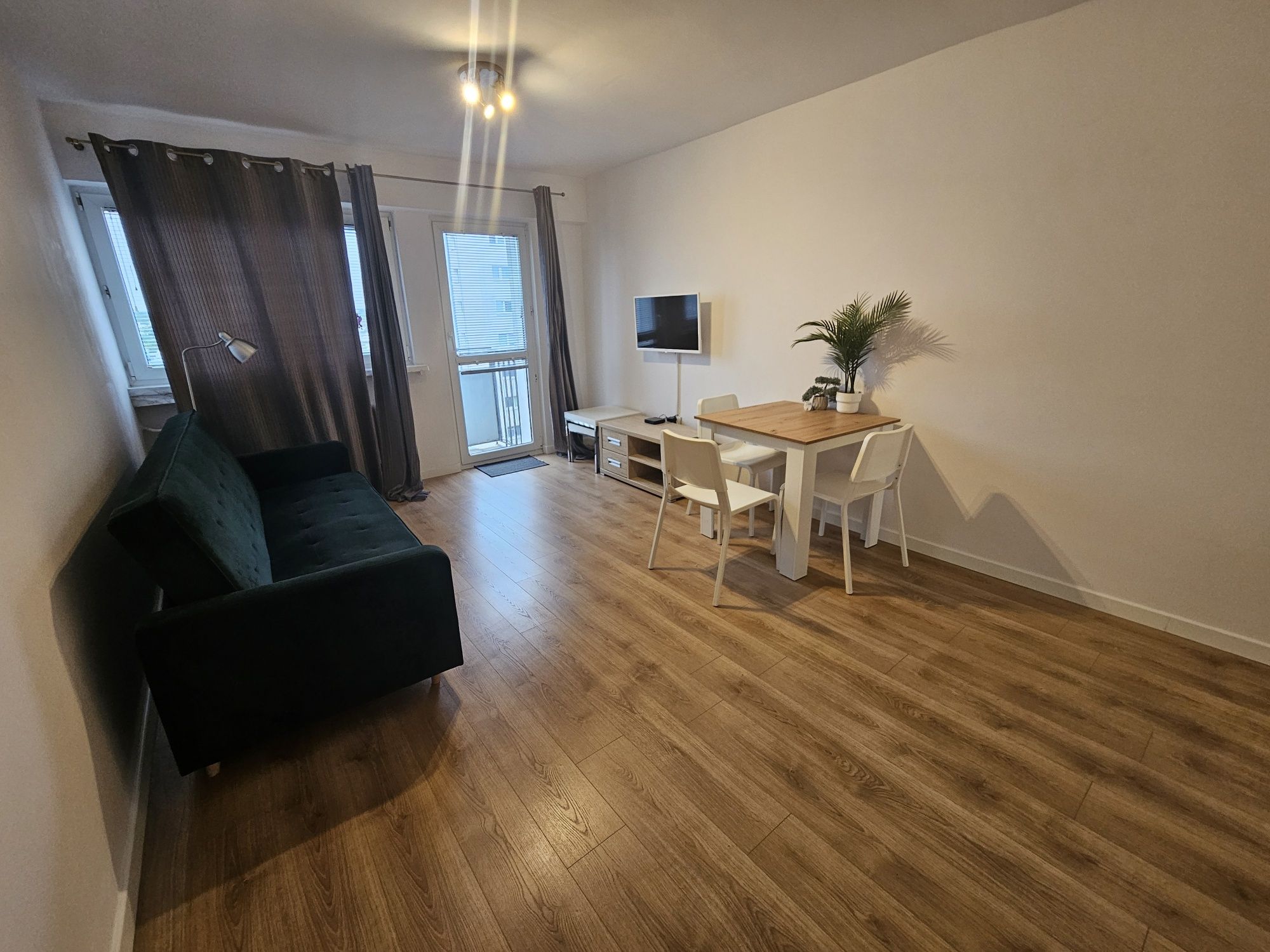 Nocleg na dobę Żoliborz Apartment warszawa full wyposaż park wifi free