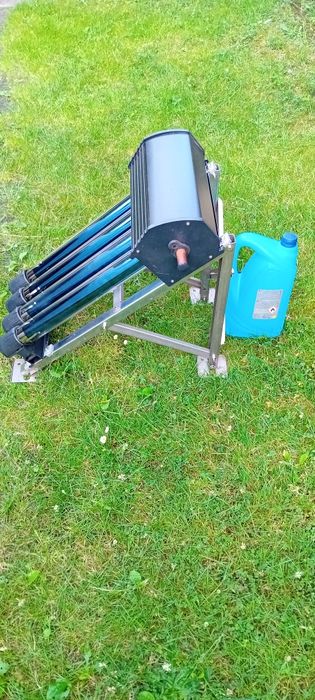 Mały kolektor słoneczny solar.
