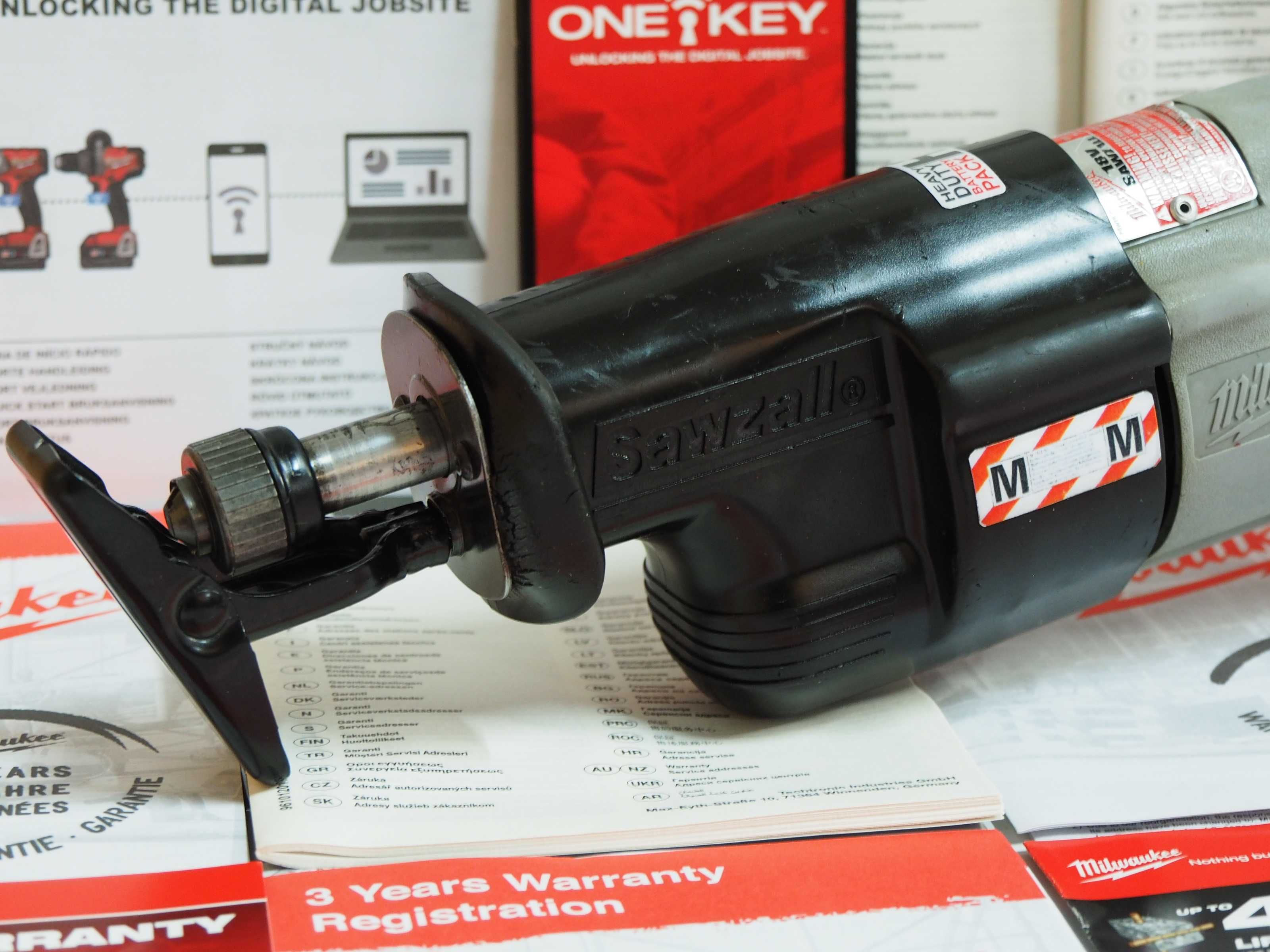 Pilarka szablasta MILWAUKEE na baterie V18 NI-CD-MH LI-ION-18v