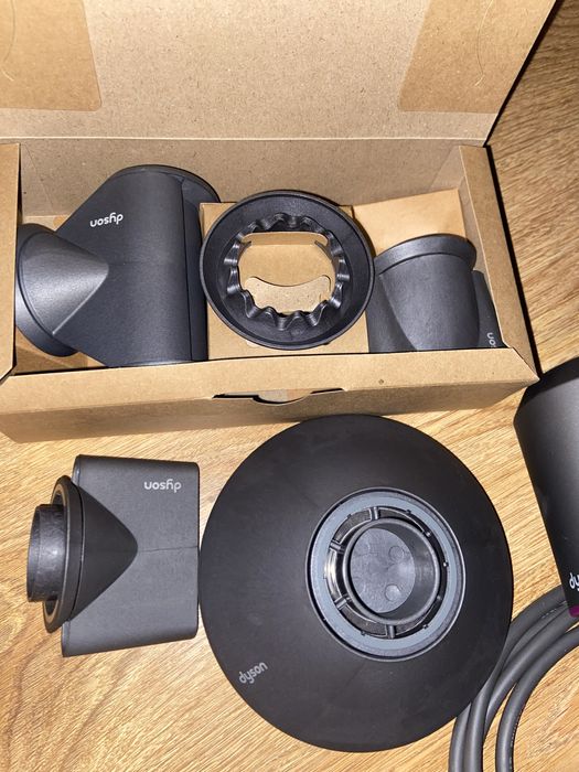 Now's suszarka Dyson Supersonic Stal Fuksja