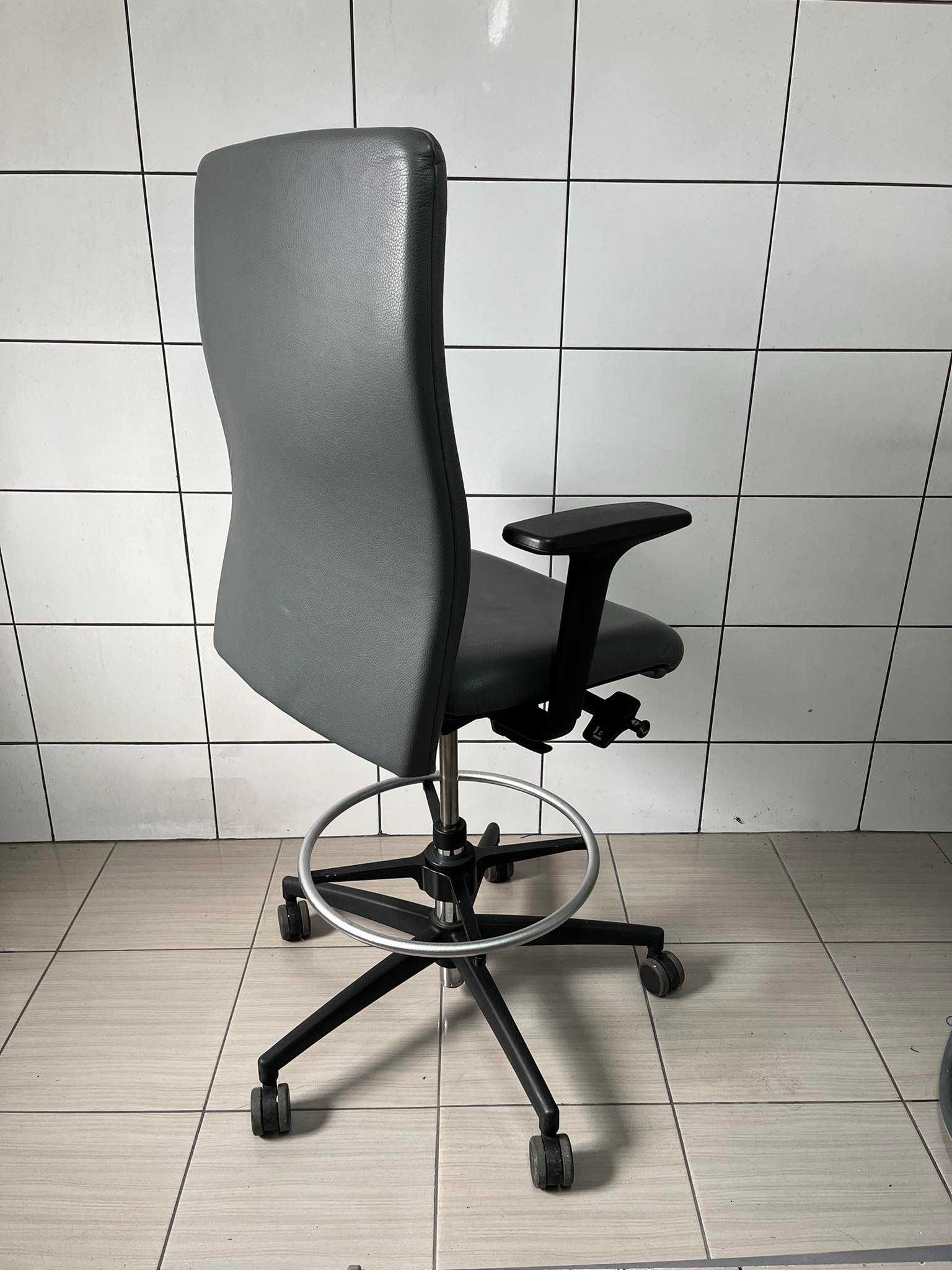 Fotel biurowy krzesło obrotowe warsztatowe hoker TrendOffice Sim