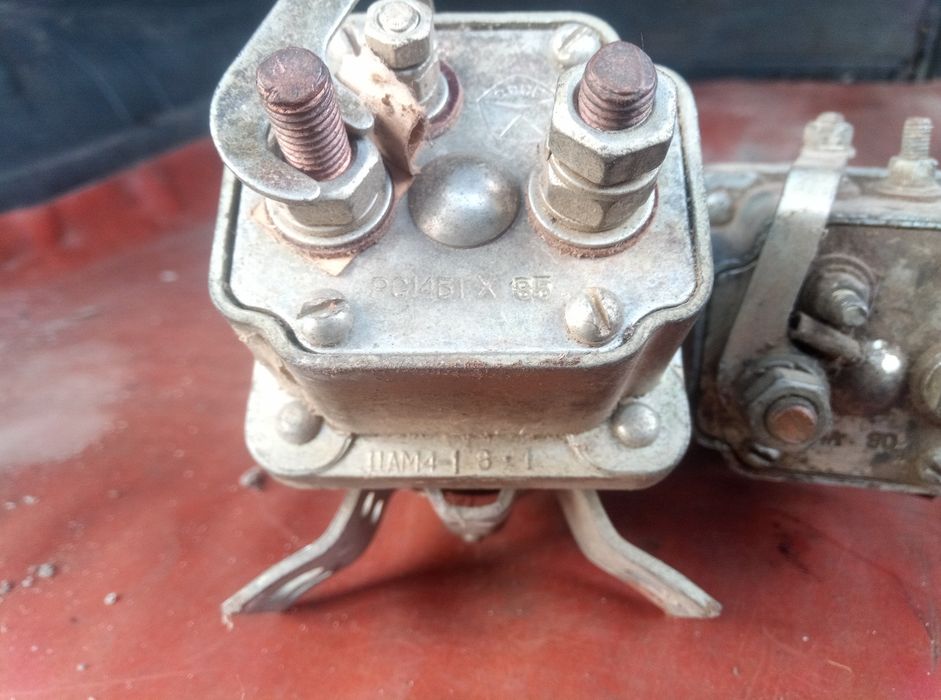 Втягуюче реле ЗІЛ 130