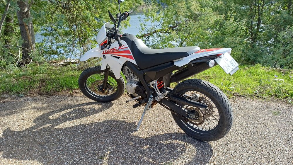 Moto YAMAHA XT 125 X