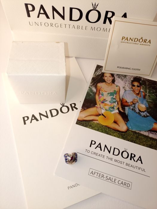 Намистина "Серце, що світиться в темряві" Дивні Дива. Stranger things