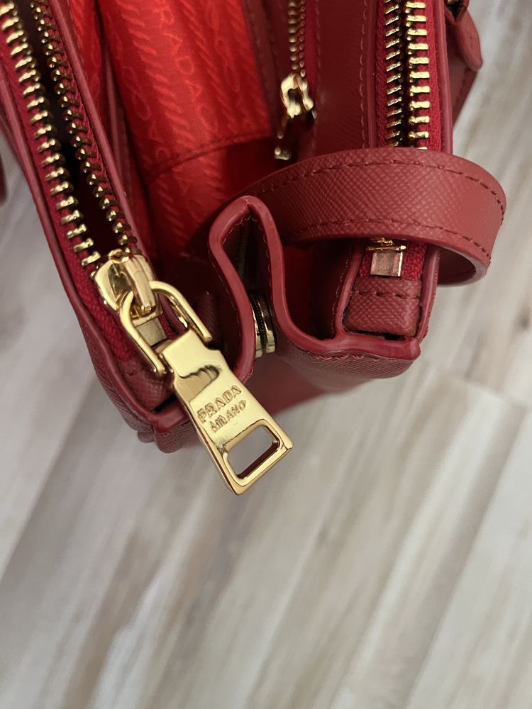 Sprzedam torebkę Prada