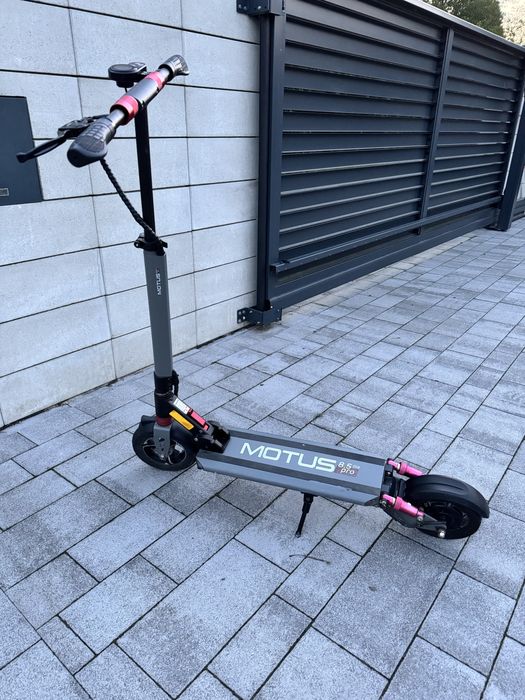 Motus pro 8.5 lite hulajnoga elektryczna