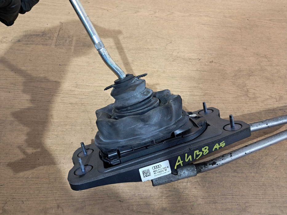 Lewarek zmiany biegów wybierak manual AUDI A4 B8 A5