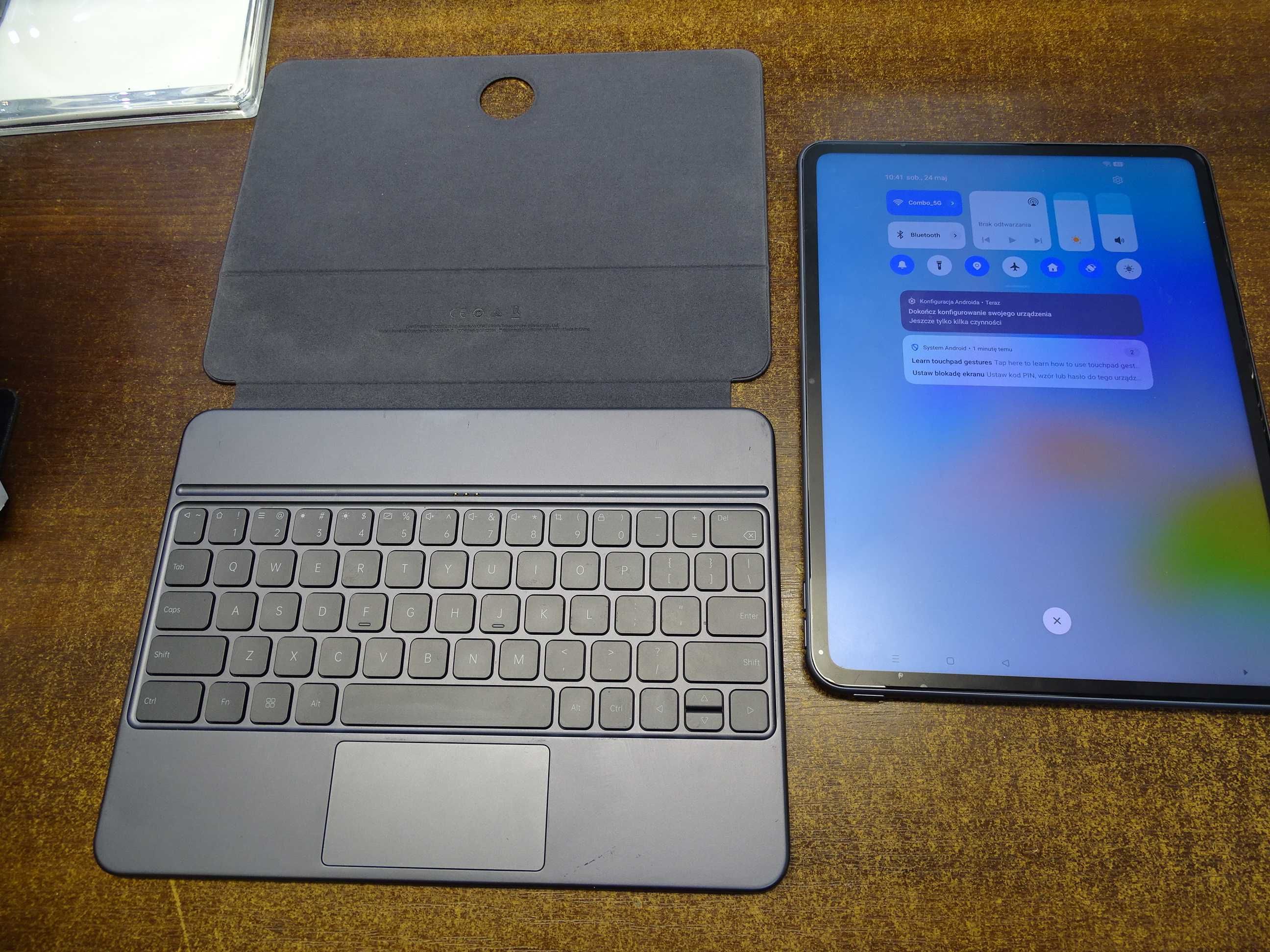 777/ Tablet OPPO Pad 2 + klawiatura