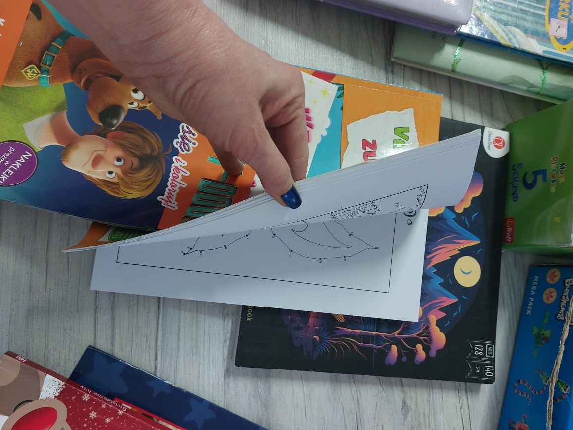 Odbiór osobisty Puzzle gry książki kolorowanki