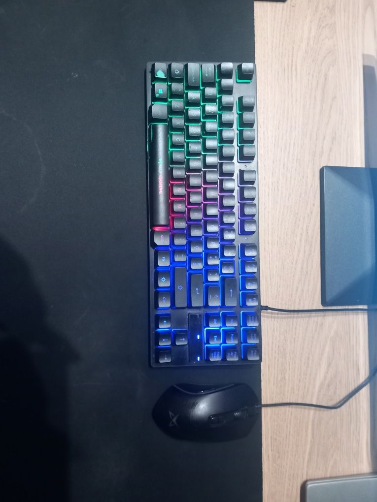 Teclado e rato gamer