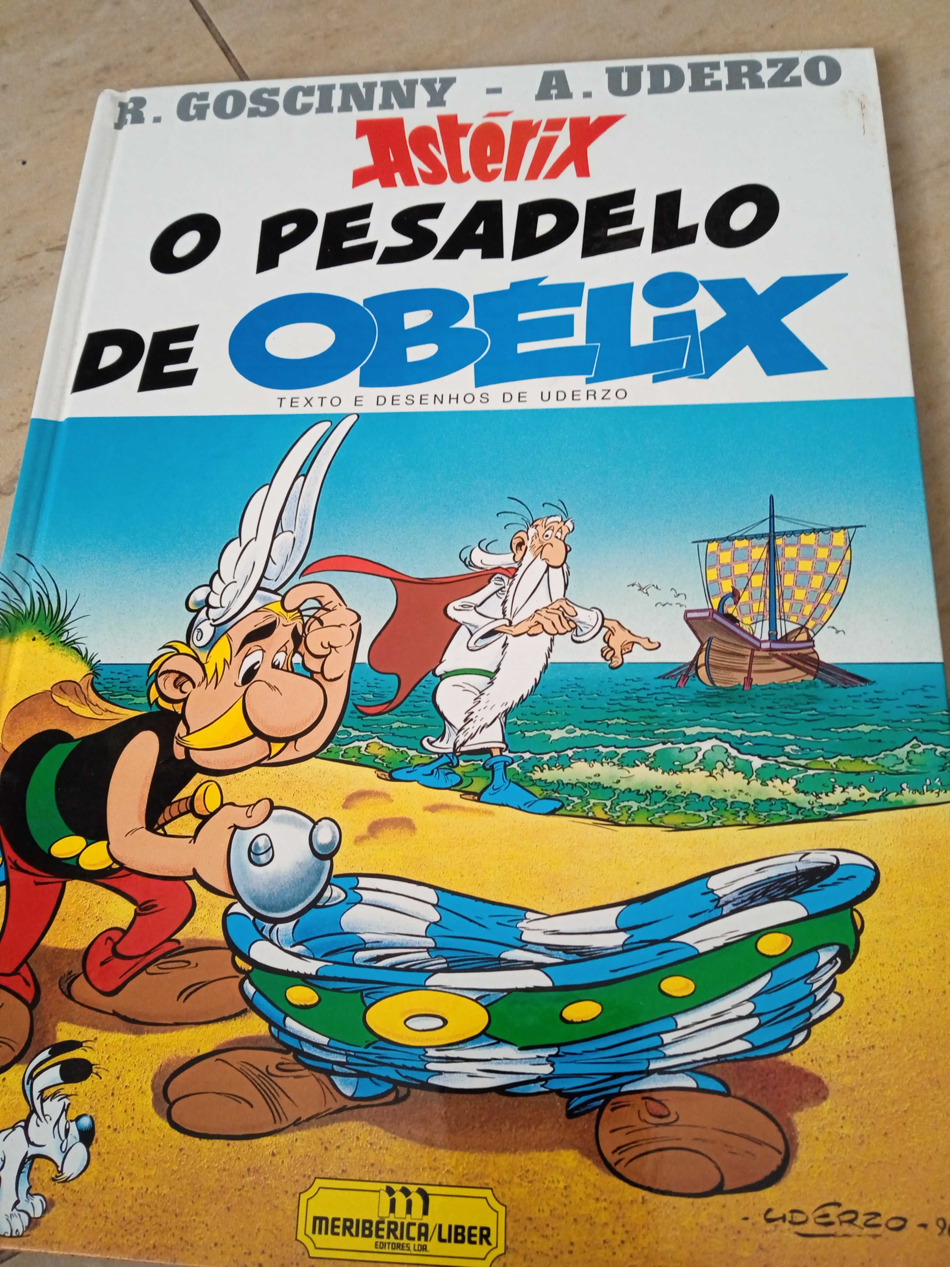 Banda desenhada; strapontam; obélix...os túnicas  Azuis; As aventuras.