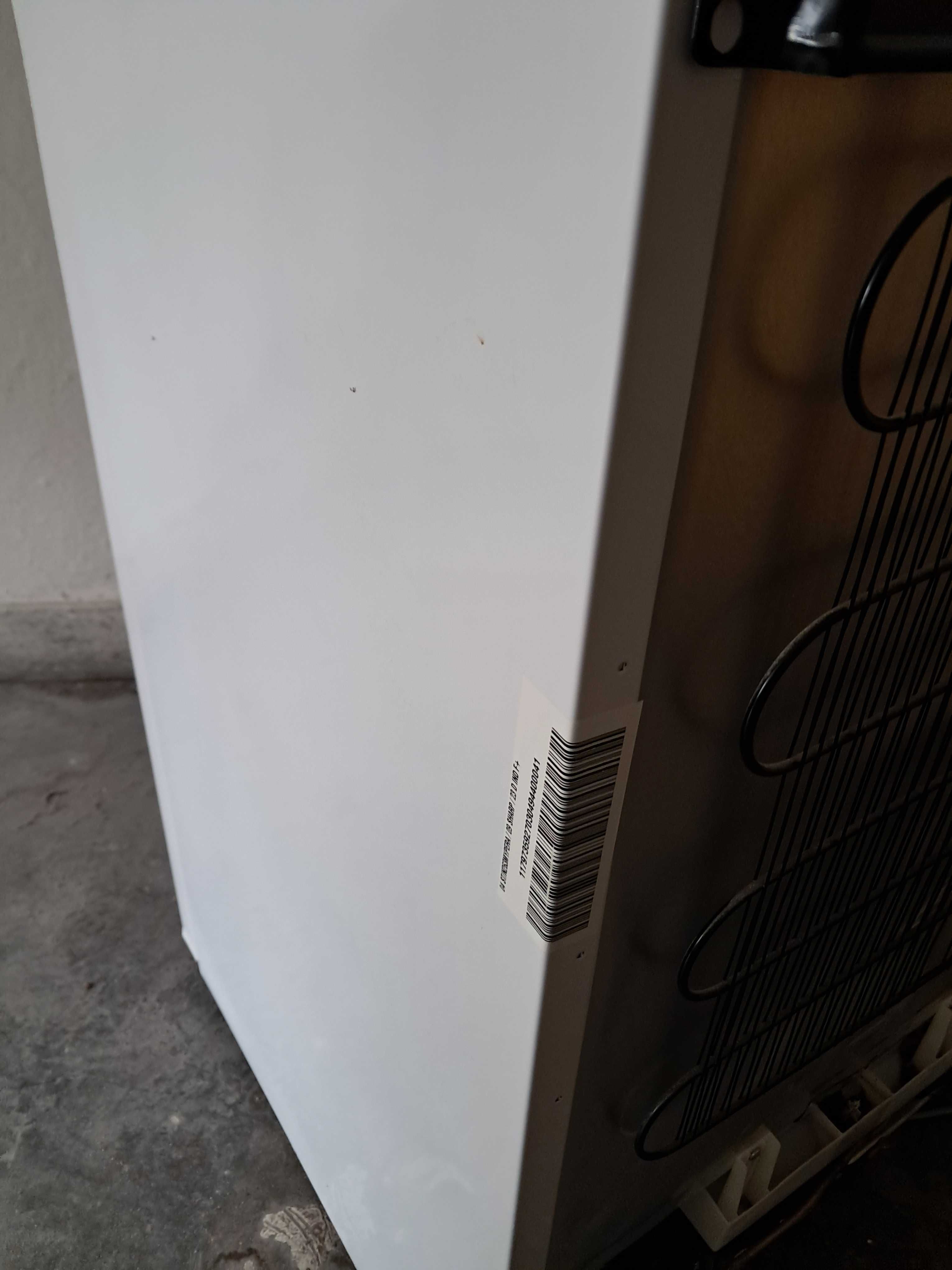 Lodówka SHARP 145cm Biała