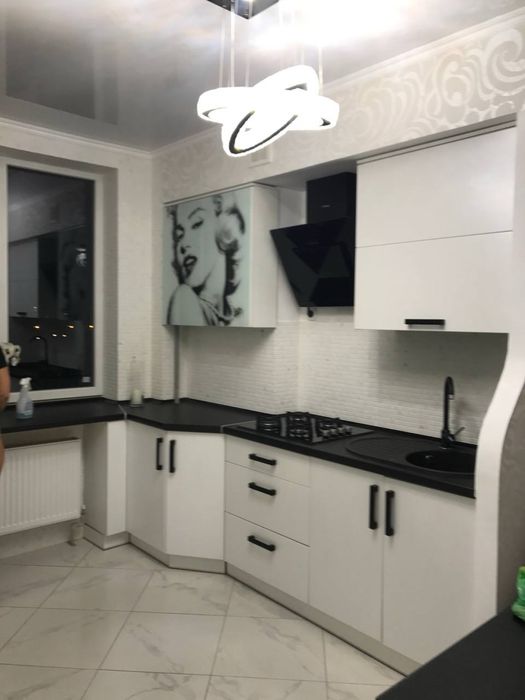 Сдам квартиру возле ТЦ Атриум