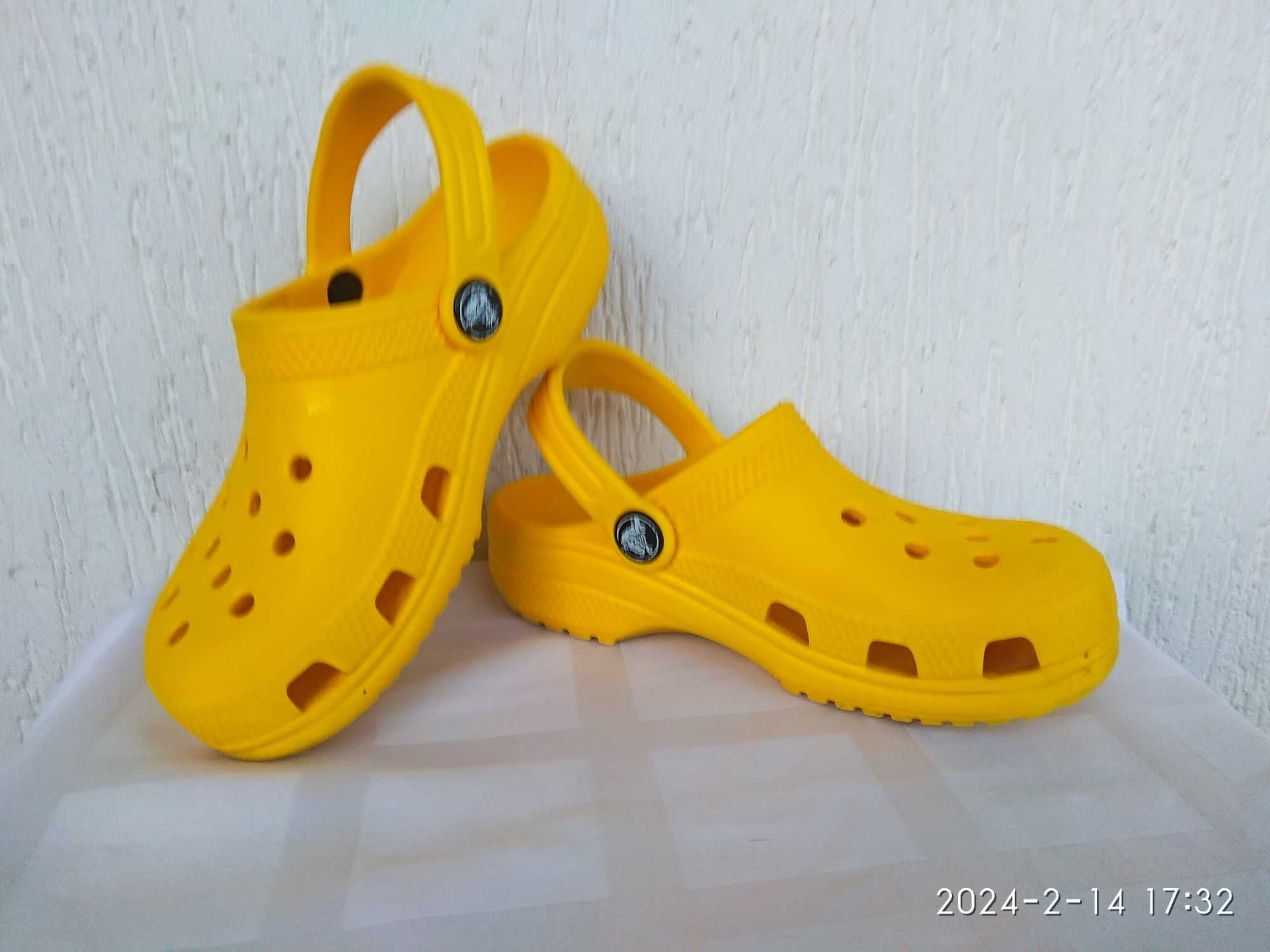 Шлепки,босоножки Crocs iconic comfort р.27-28