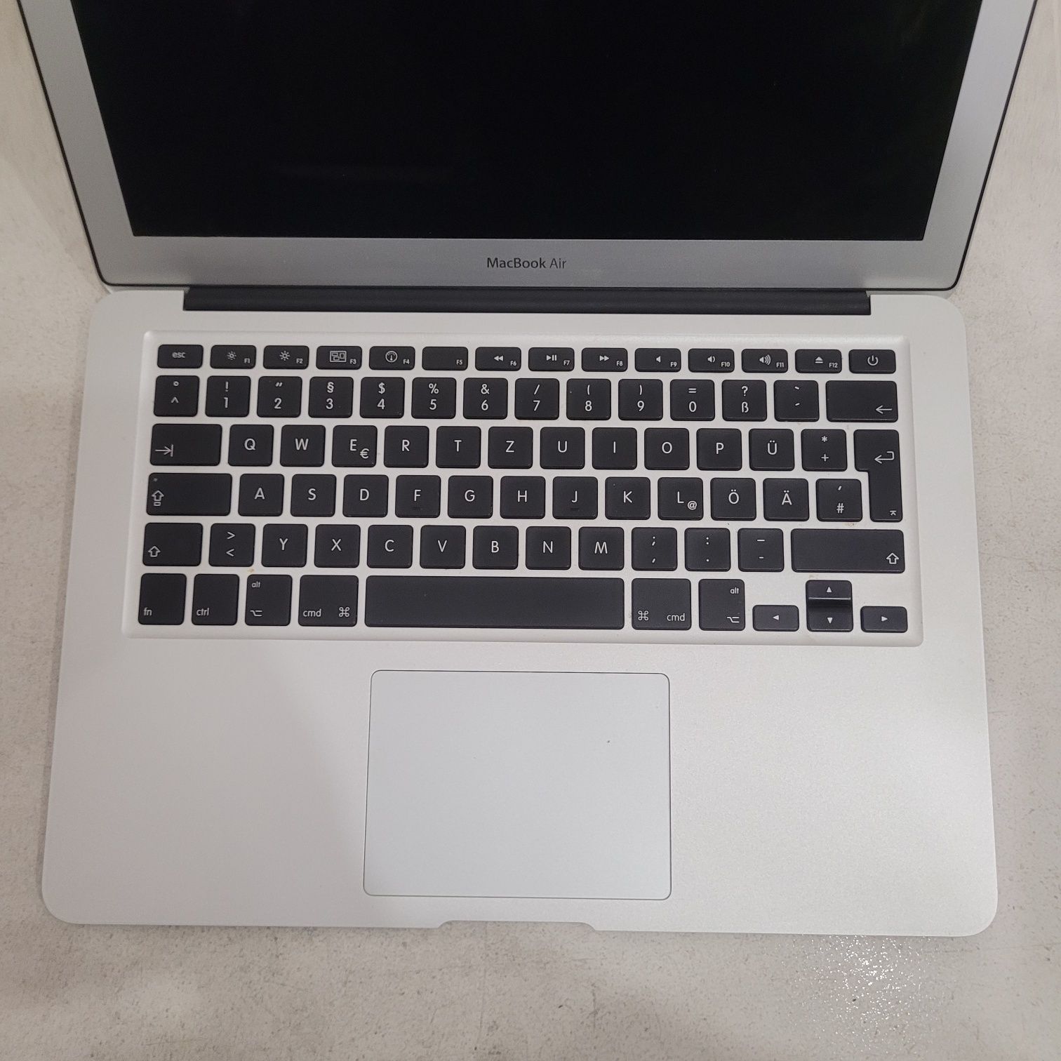 Macbook a 1369 zobacz