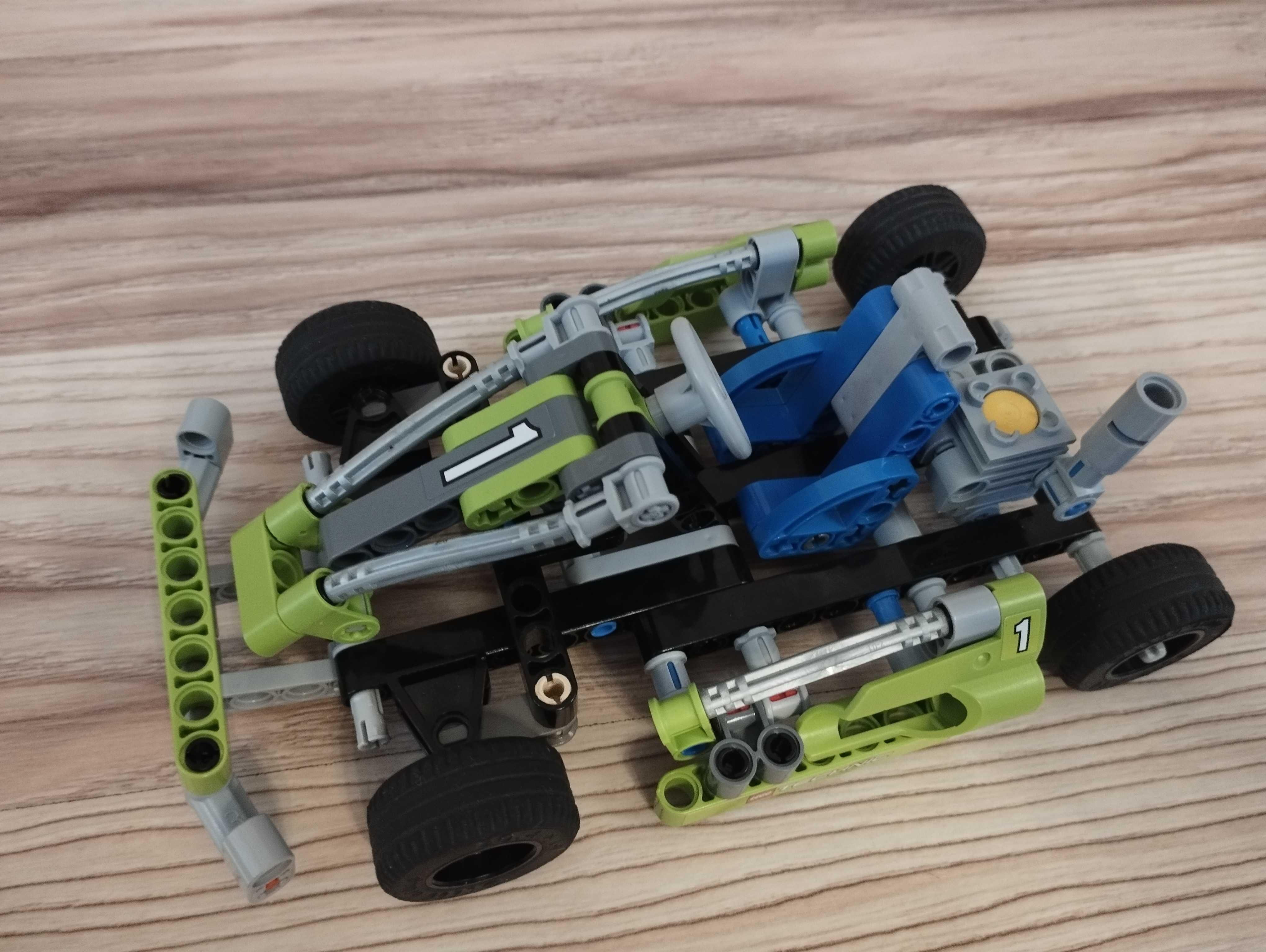 Lego Technic 8256 Gokart Pojazd Auto Wyścigowe Skrętne Koła