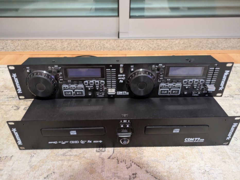 Leitor de CDs para DJ Numark CDN77usb
