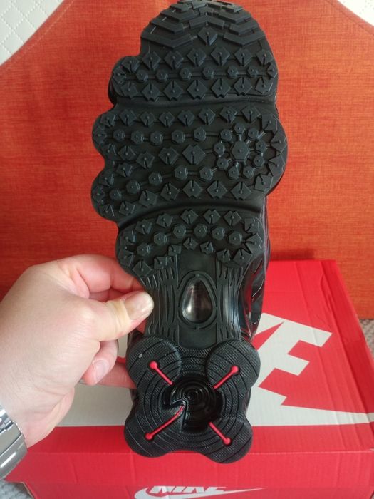 Sprzedam buty sportowe shox