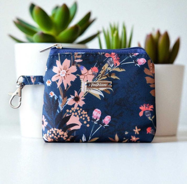 Mały portfelik saszetka kwiaty na granacie PL
