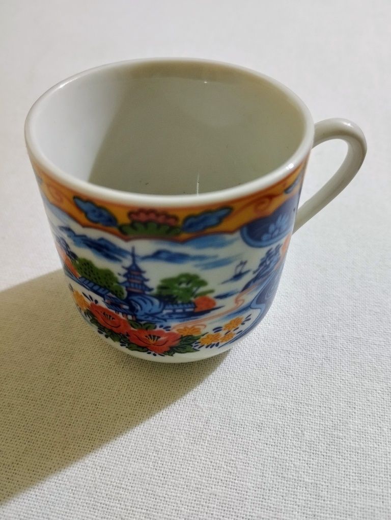 Chávena de Café em Porcelana com Motivos Florais