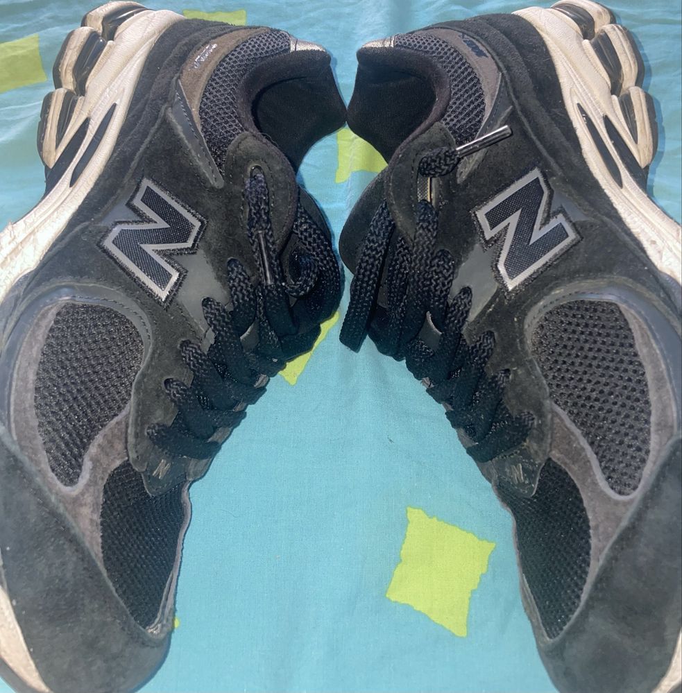 New balance 2002r