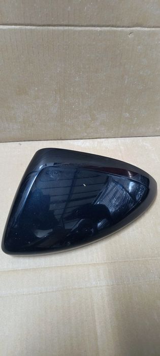 Obudowa lusterka lewa opel Insignia b