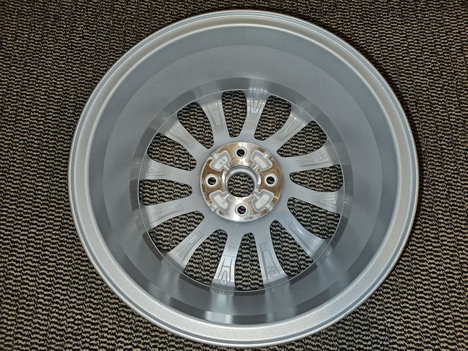 Felga 16 cali 1 szt. Nowa oryginalna GM 16x6,6