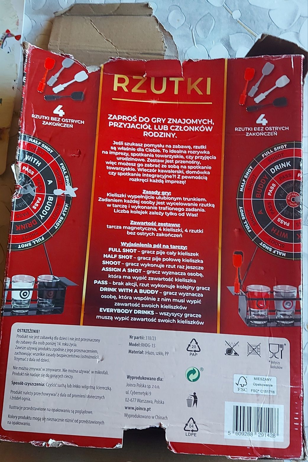 Tarcza z rzutkami,gra towarzyska dla dorosłych.