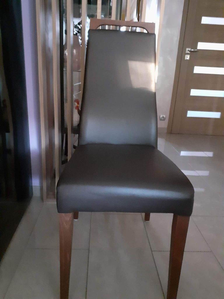 Krzesła z ecoskóry