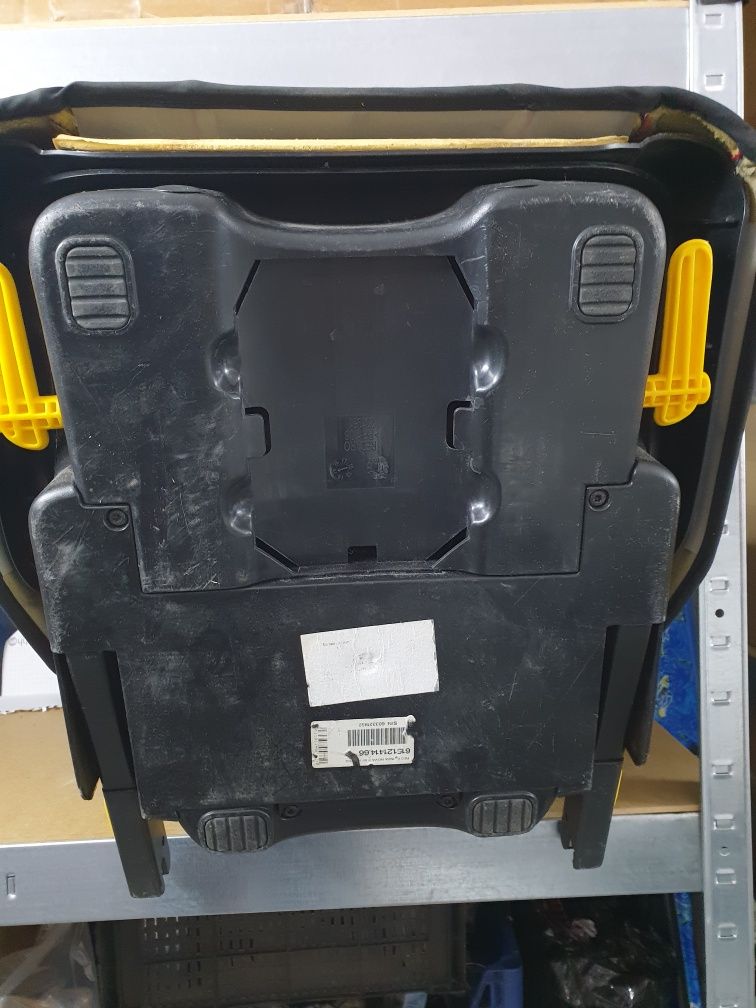 Дитяче автокрісло Recaro Monza Nova 2 Seatfix