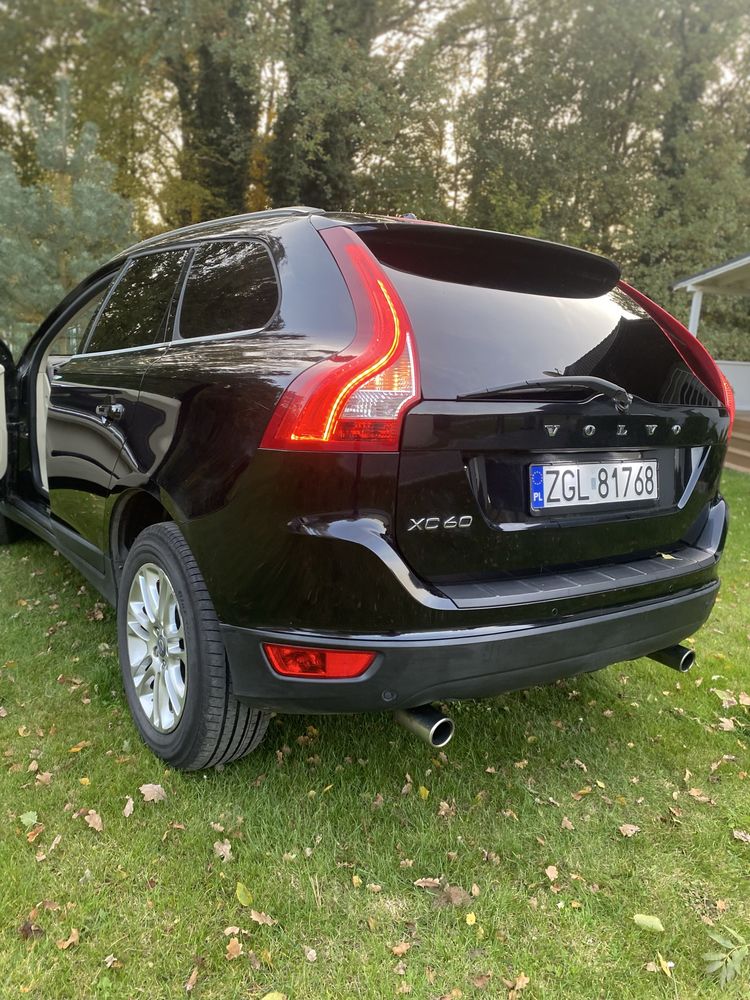 Sprzedam Volvo XC 60 Benzyna 3.2