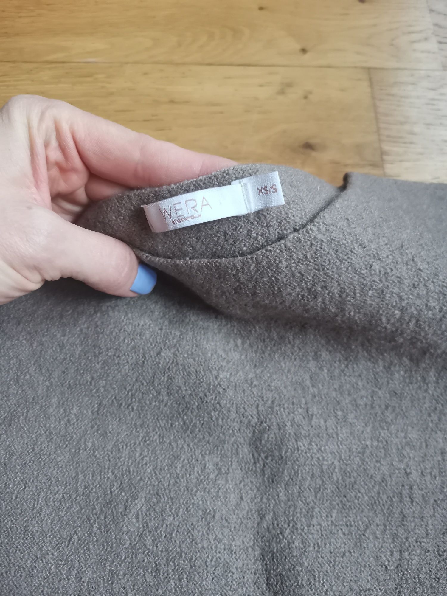 Wełniany skandynawski prosty sweter XS