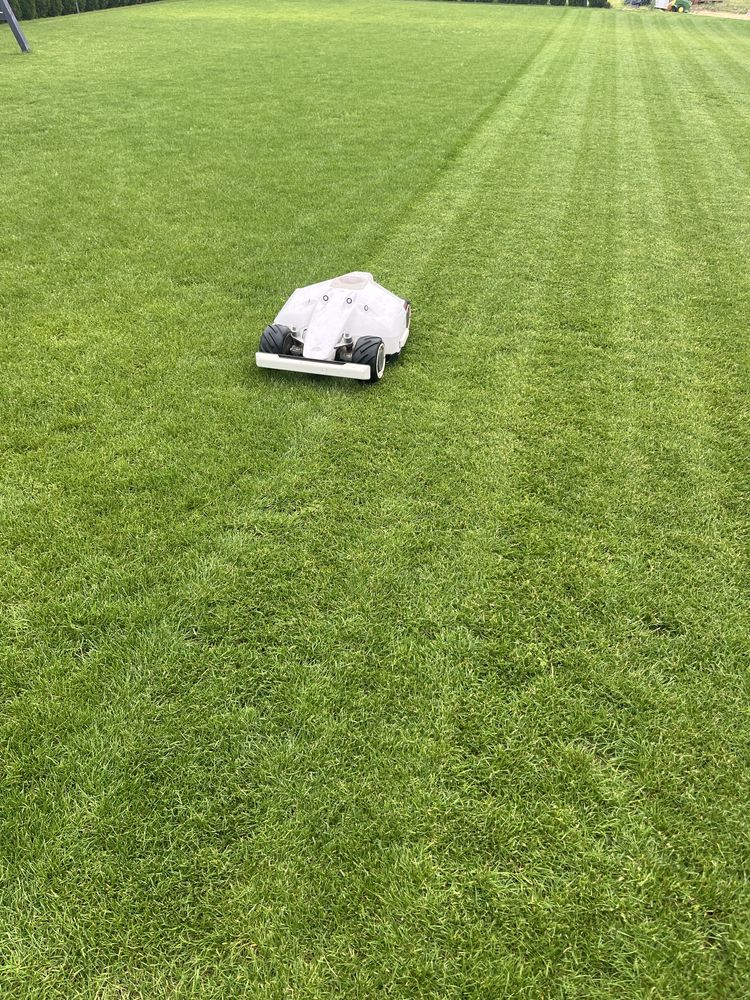 Robot koszący Luba AWD 5000 RTK