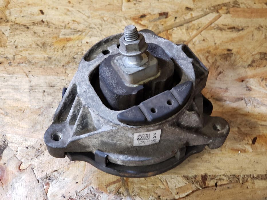 Подушка (опора) двигателя левая BMW 3 F30 2012-2019 разборка