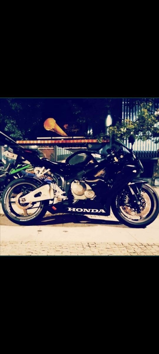 Vendo CBR 600 RR de 2005