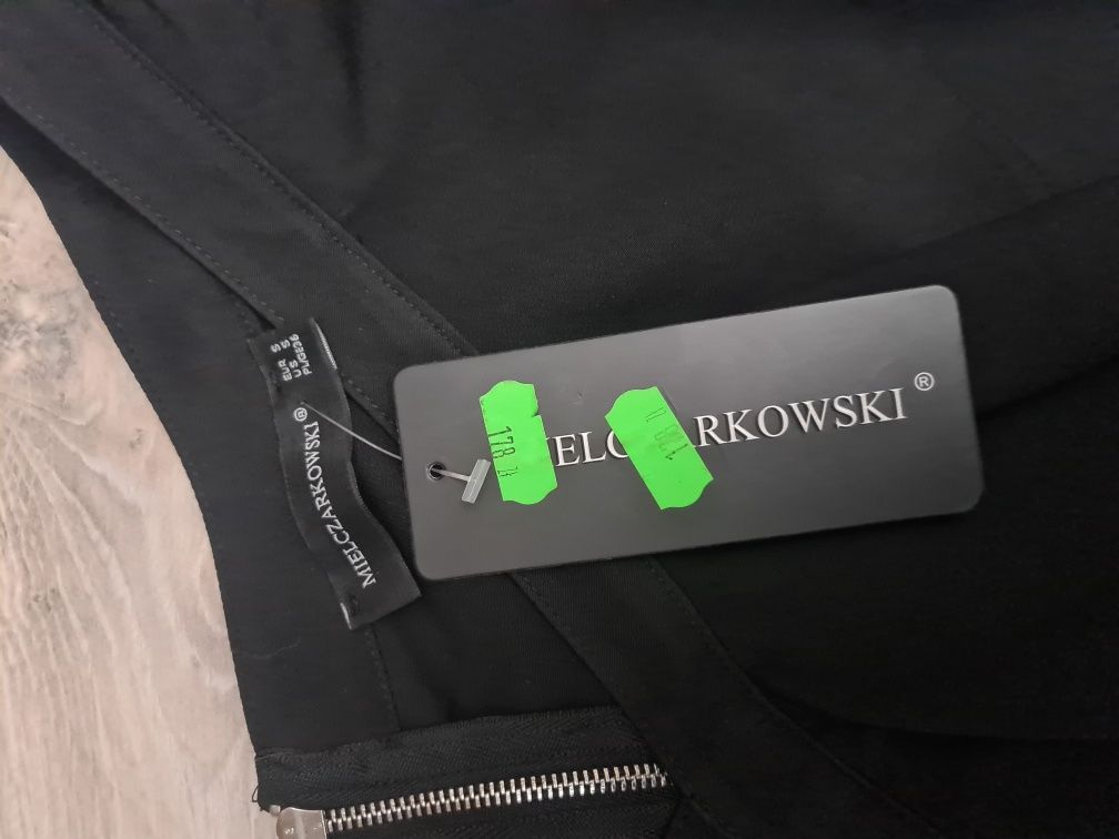 Czarny nowy kombinezon Mielczarkowski