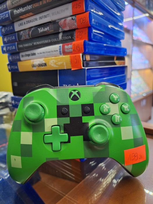 Pad Xbox One Minecraft, CentrumGrania