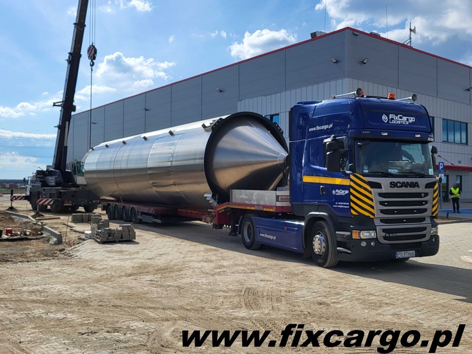 Transport niskopodwoziowy maszyn łodzi jachtów koparek niskopodwozie