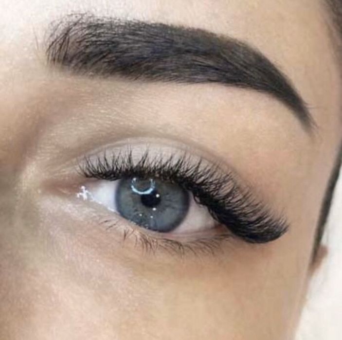 Нарощення вій, ламінування вій, фарбування брів