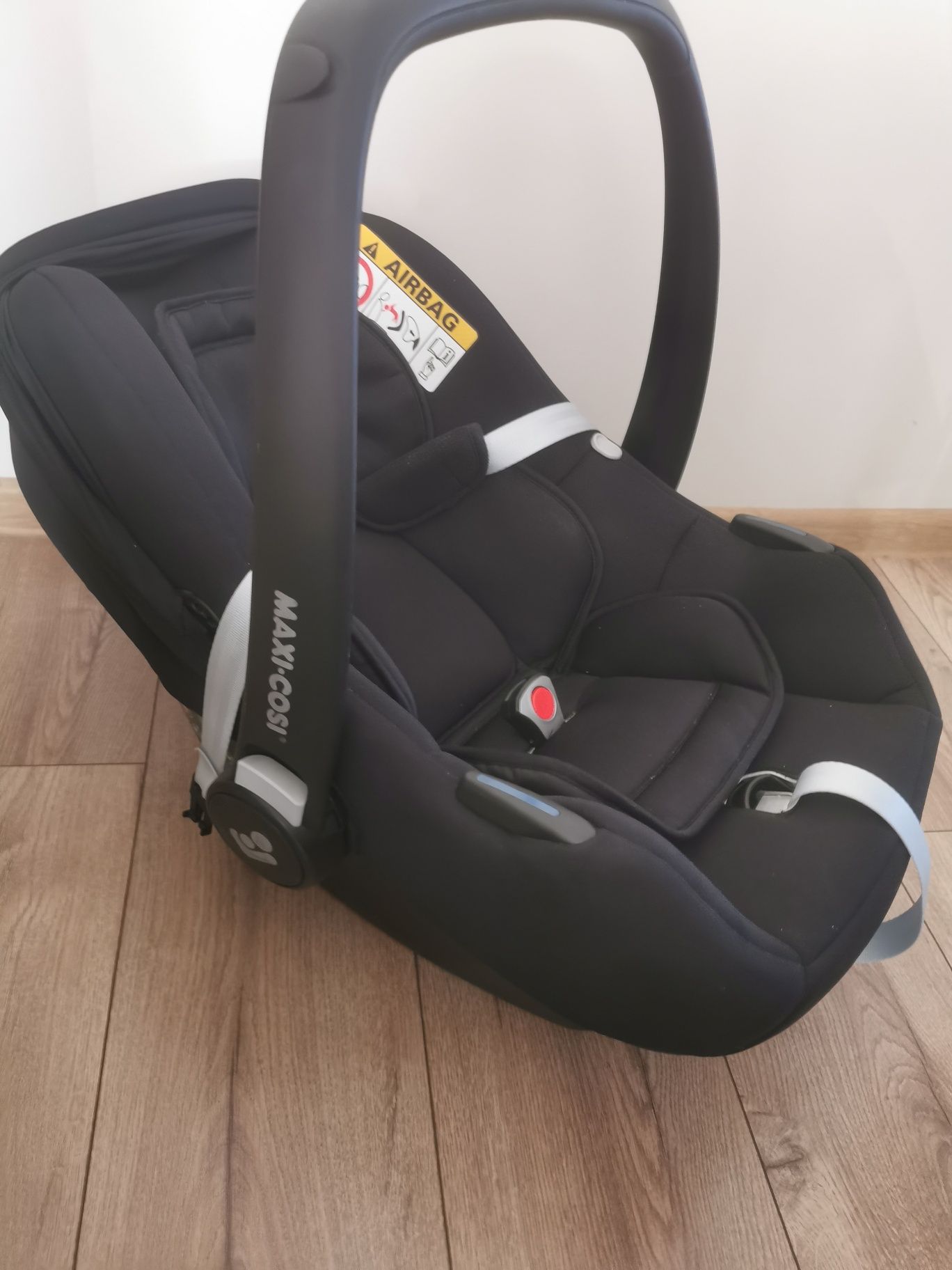 Fotelik z bazą Maxi Cosi Tinca 0-13kg