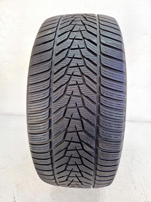 Opona Hankook Winter i*cept evo3 X 285/45r20 112V