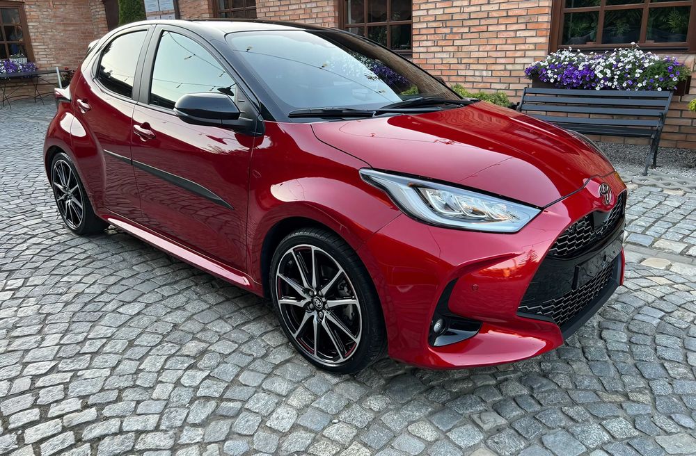 Toyota Yaris      2023