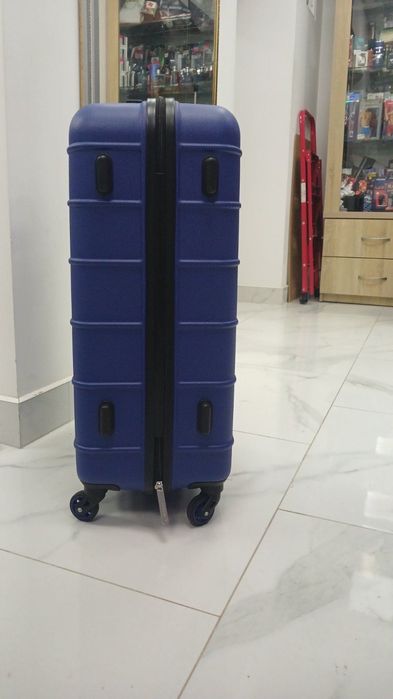 Велика валіза Calvin Klein з США